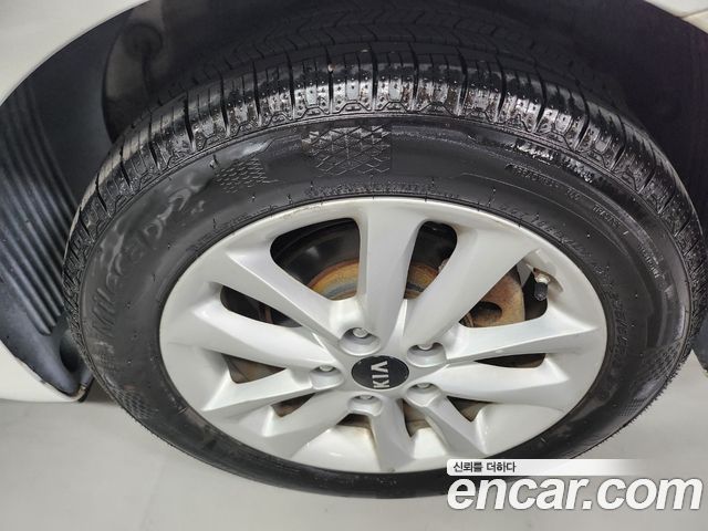 Kia K3 2017 — photo 8