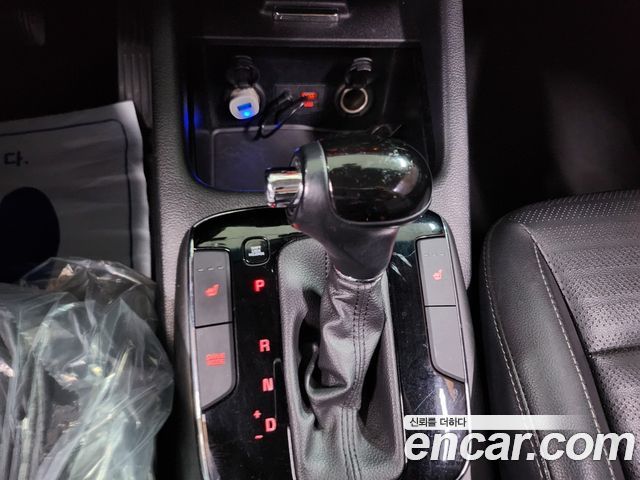Kia K3 2017 — photo 12