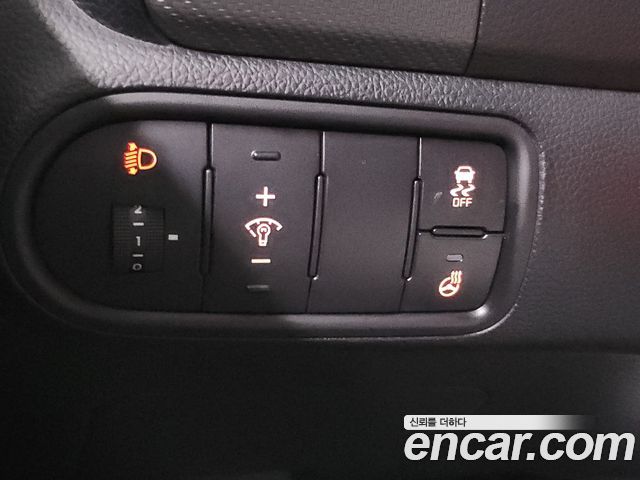 Kia K3 2017 — photo 17