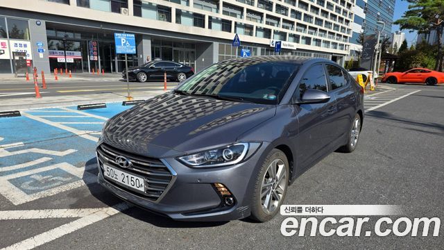 Hyundai AVANTE 2018 — photo 3