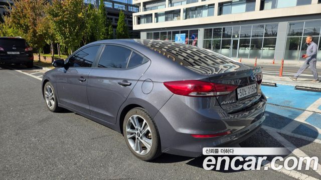 Hyundai AVANTE 2018 — photo 5