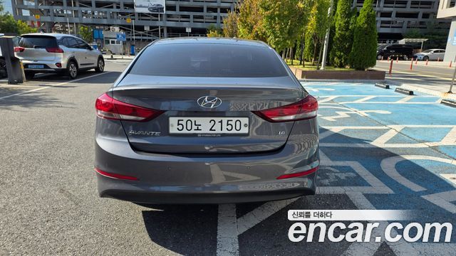Hyundai AVANTE 2018 — photo 6