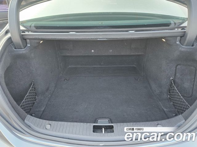 Mercedes-Benz S-Class 2018 — photo 14