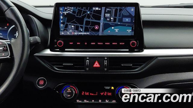 Kia K3 2022 — photo 12