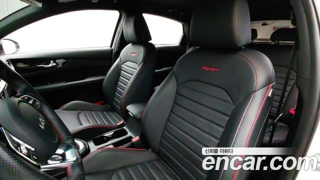 Kia K3 2022 — photo 17