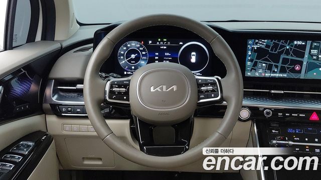 Kia Canival 2023 — photo 13