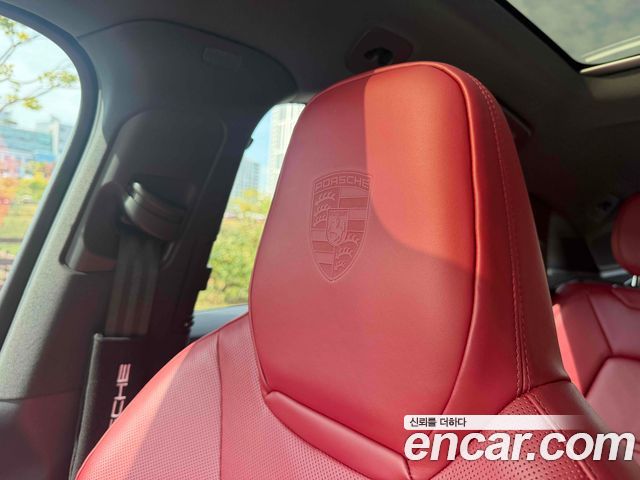 Porsche Cayenne 2022 — photo 15