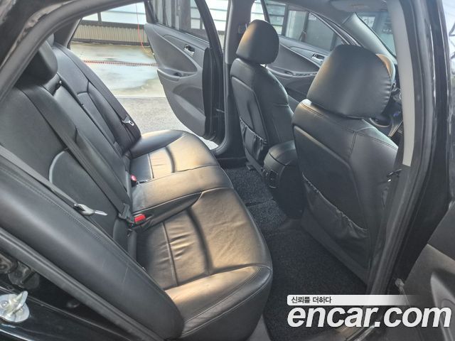 Hyundai Sonata 2013 — photo 14
