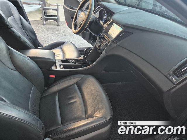 Hyundai Sonata 2013 — photo 15
