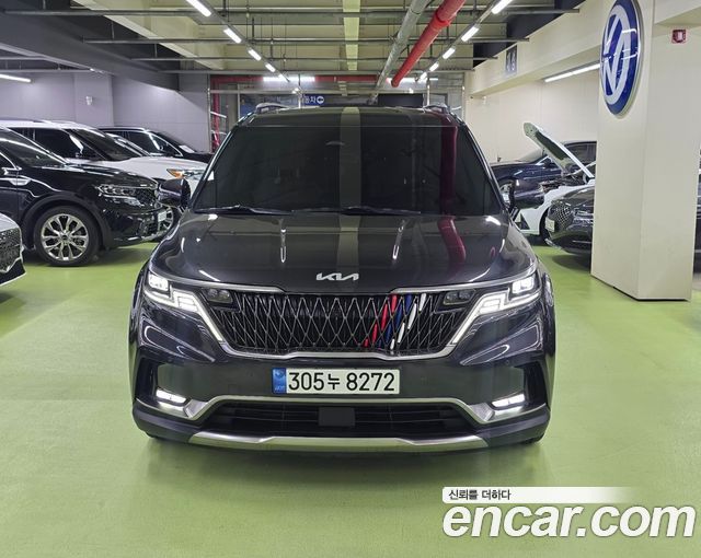 Kia Canival 2022 — photo 2