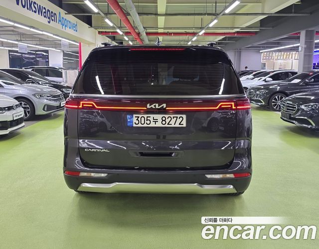 Kia Canival 2022 — photo 4