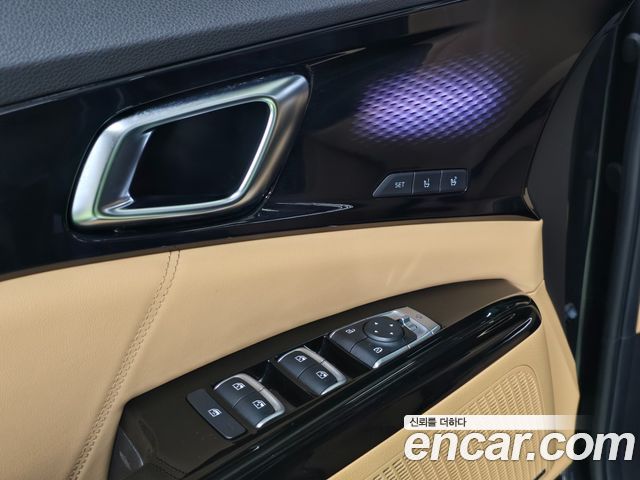 Kia Canival 2022 — photo 6