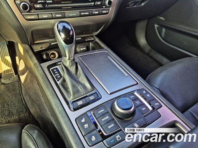 Hyundai Genesis 2015 — photo 11