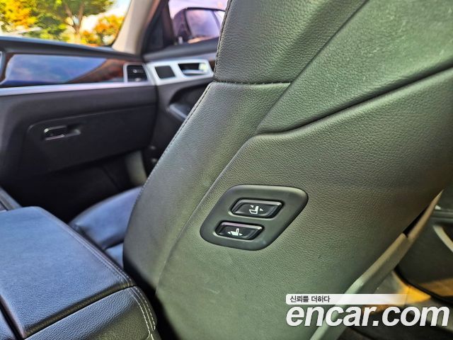 Hyundai Genesis 2015 — photo 17