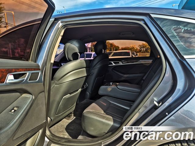 Hyundai Genesis 2015 — photo 19
