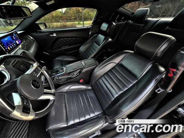 Ford Mustang 2013 — photo 8