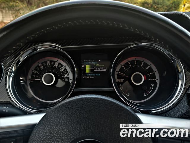 Ford Mustang 2013 — photo 10