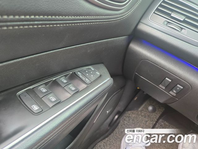 Renault Korea SM6 2017 — photo 17