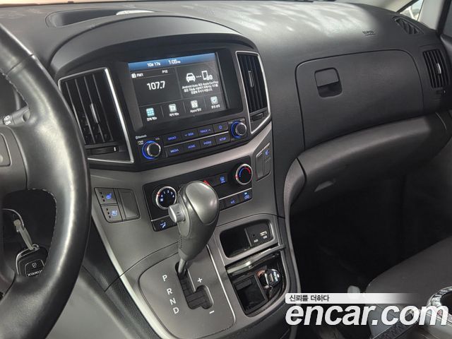 Hyundai Starex 2020 — photo 11