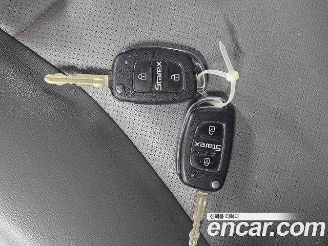 Hyundai Starex 2020 — photo 13