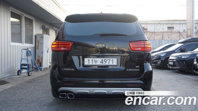 Kia Canival 2016 — photo 7