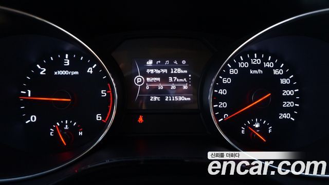Kia Canival 2016 — photo 11
