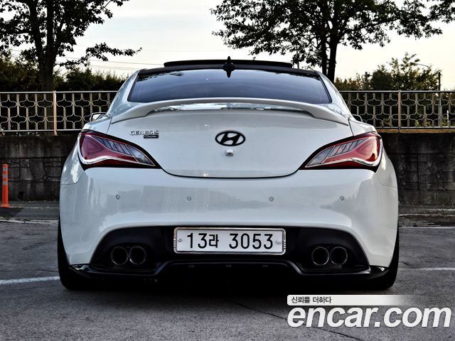 Hyundai Genesis 2010 — photo 4