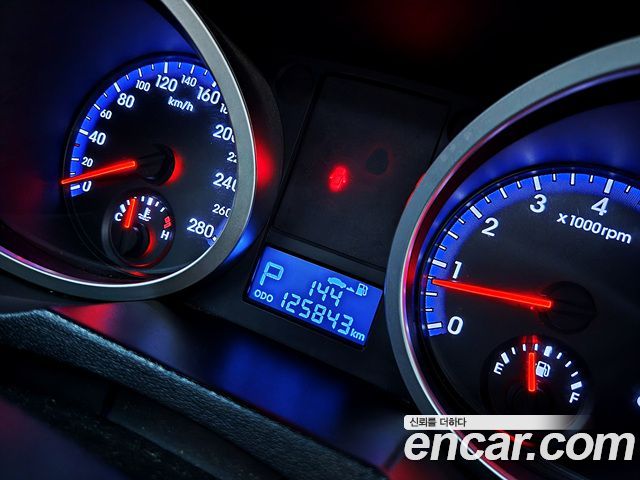 Hyundai Genesis 2010 — photo 8
