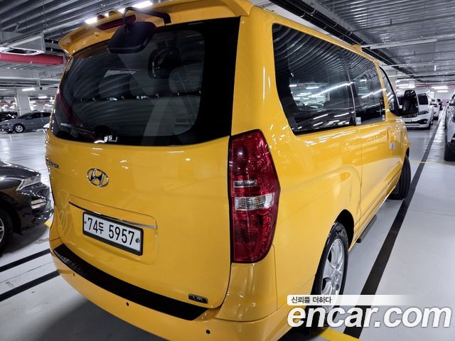 Hyundai Starex 2021 — photo 7
