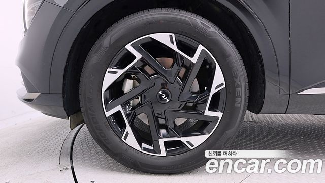 Kia Sportage 2023 — photo 17