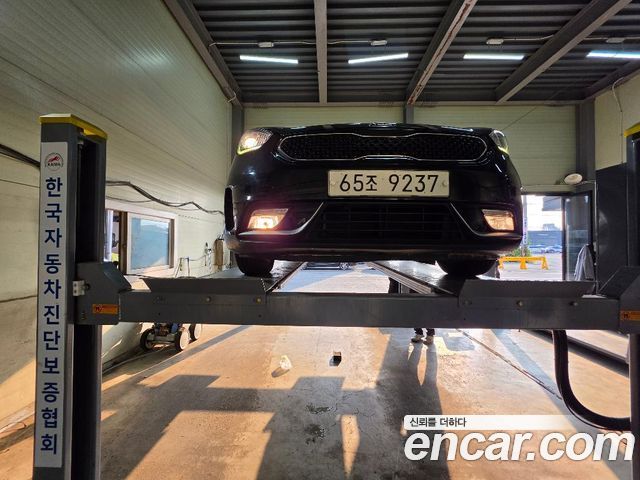Kia Niro 2018 — photo 1