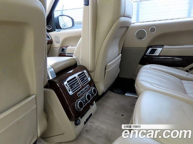 Land Rover Range Rover 2016 — photo 12
