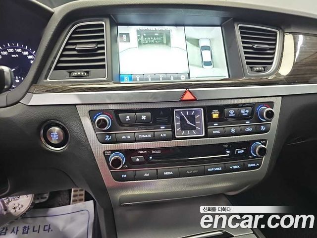 Genesis G80 2018 — photo 10