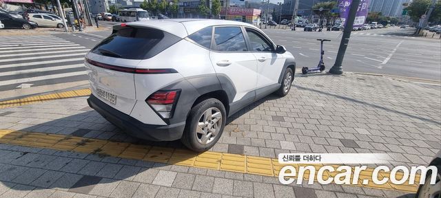 Hyundai Kona 2023 — photo 2
