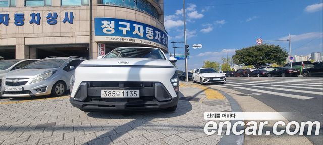 Hyundai Kona 2023 — photo 3