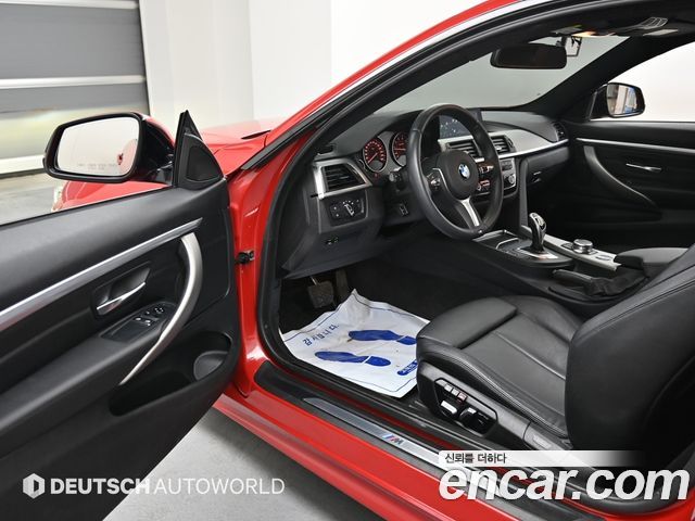 BMW 4-Series 2018 — photo 11