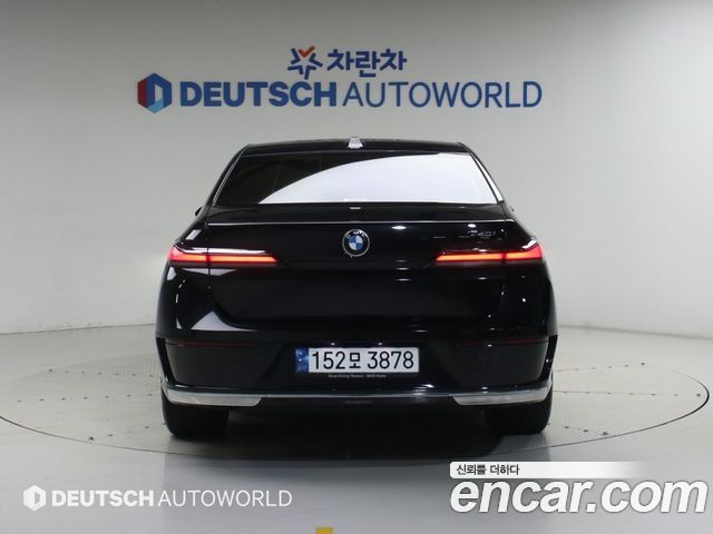 BMW 7-Series 2023 — photo 4