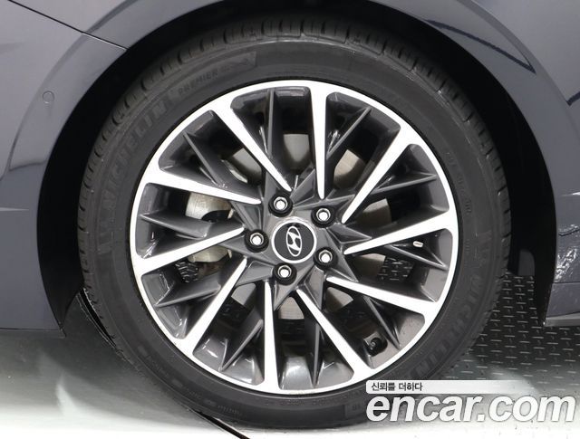 Hyundai Sonata 2021 — photo 19