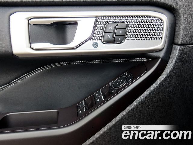 Ford Explorer 2020 — photo 11