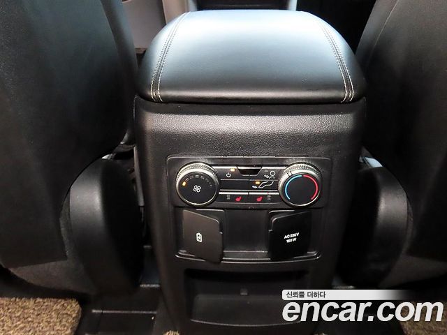 Ford Explorer 2020 — photo 16