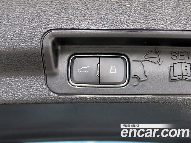 Ford Explorer 2020 — photo 17