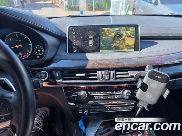 BMW X6 2017 — photo 9