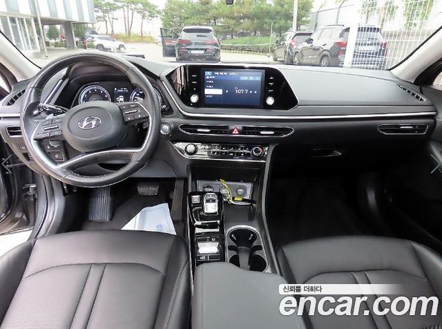 Hyundai Sonata 2022 — photo 7