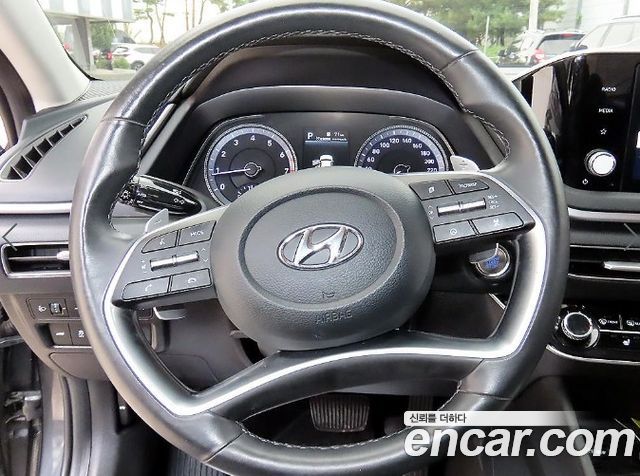 Hyundai Sonata 2022 — photo 8