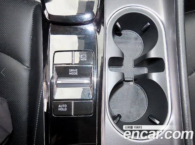 Hyundai Sonata 2022 — photo 13