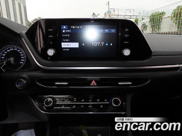 Hyundai Sonata 2022 — photo 14