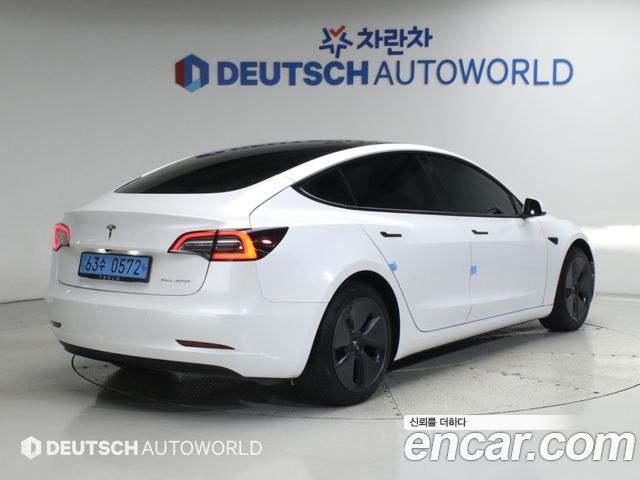 Tesla Model 3 2022 — photo 2