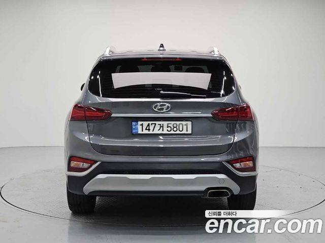 Hyundai Santafe 2019 — photo 3