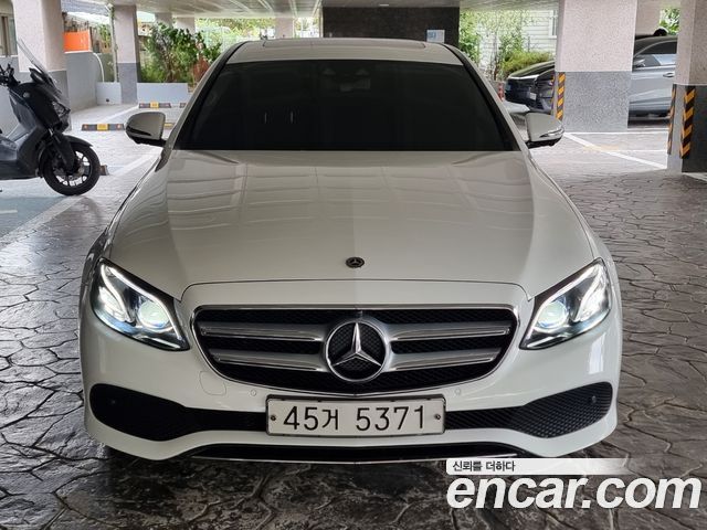 Mercedes-Benz E-Class 2019 — photo 1