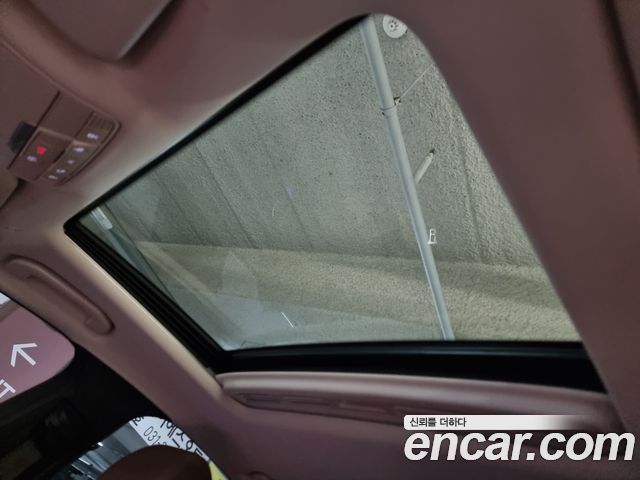 Mercedes-Benz E-Class 2019 — photo 13